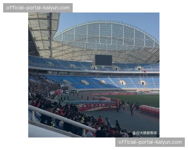 通讯：一座城市的两支球队——沈阳的辽宁与新疆球迷观赛众生相